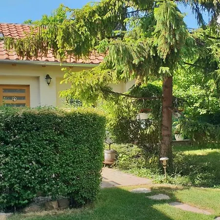 Apartament Fuered Deluxe Garden *