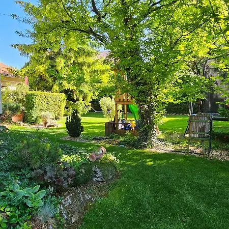Fuered Deluxe Garden Lejlighed *