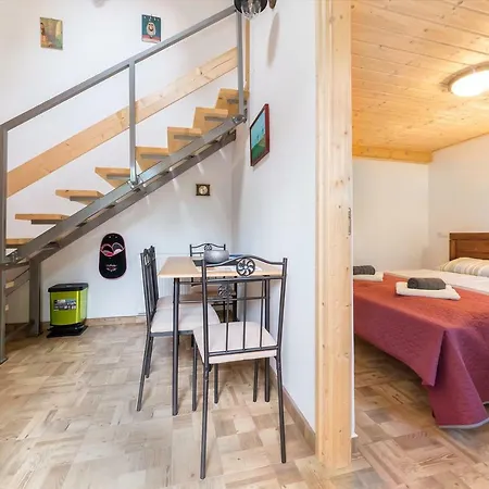 Apartment Fuered Deluxe Garden *