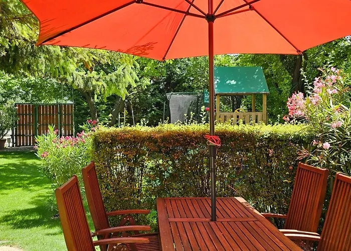 Fuered Deluxe Garden Apartament